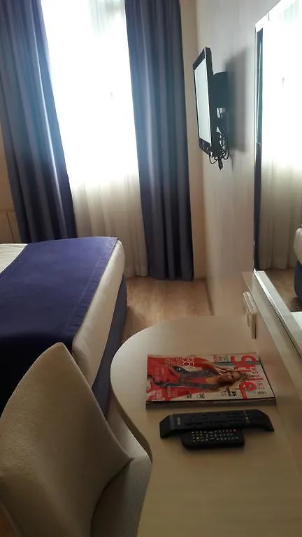 Walk In Hotel Smirne
